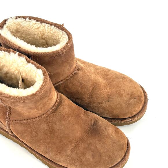 Ugg Classic Shortie Boots 7 Tan Chestnut Booties Shearling Fur Suede - Picture 5 of 7